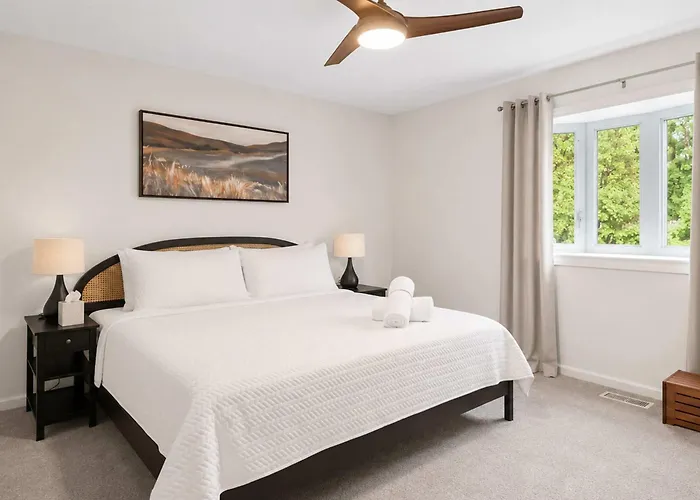 Holiday home 5br & Game Room, Bridge Park & Zoo, Sleeps 12 *