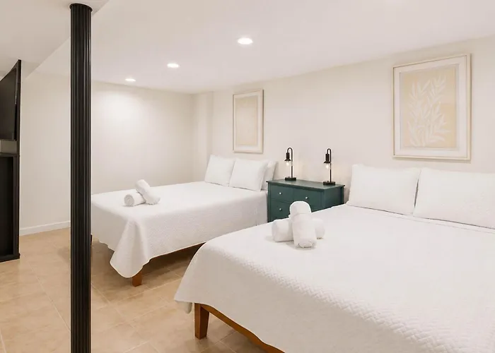 5br & Game Room, Bridge Park & Zoo, Sleeps 12 *